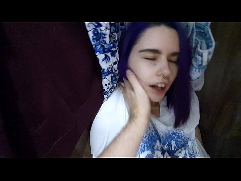 ❤️ Знайшоў сваю сястру ў шафе і дапамог ёй скончыць ❤️❌ Рускае порна у нас ❌